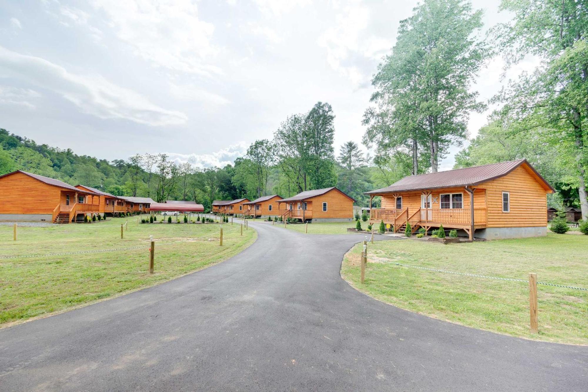 Cozy Smoky Mountain Cabin By Tuckasegee River! Bryson City Zewnętrze zdjęcie